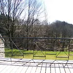 Nona Daire